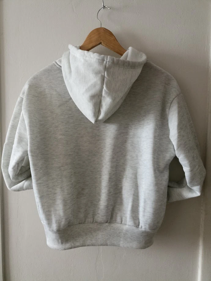 Grijze gebreide crop hoodie – Streetwear/Casual stijl – Maat M (Nieuw) – photo 4